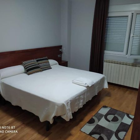 Hostal Cerecedo レオン エクステリア 写真
