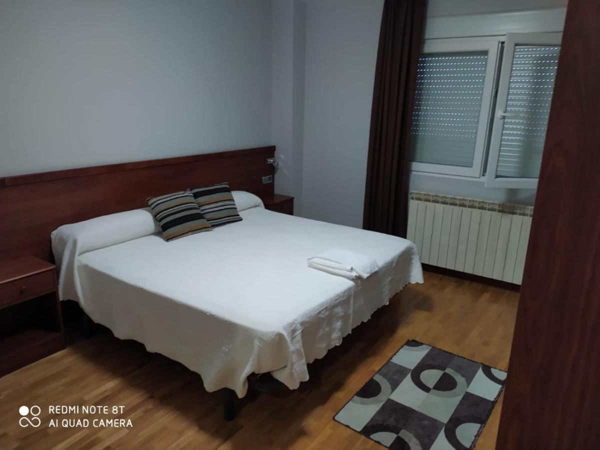 Hostal Cerecedo レオン エクステリア 写真