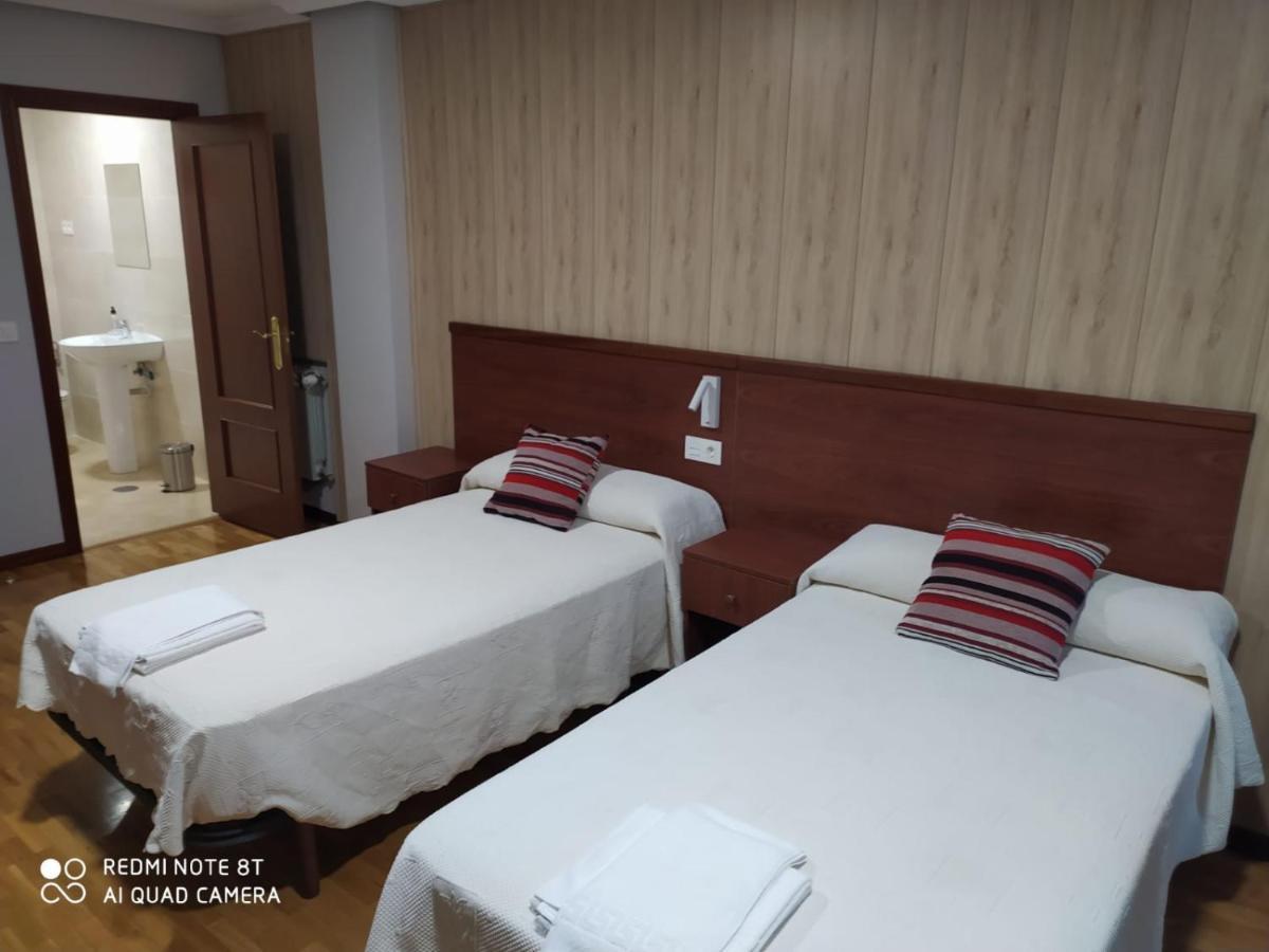 Hostal Cerecedo レオン エクステリア 写真