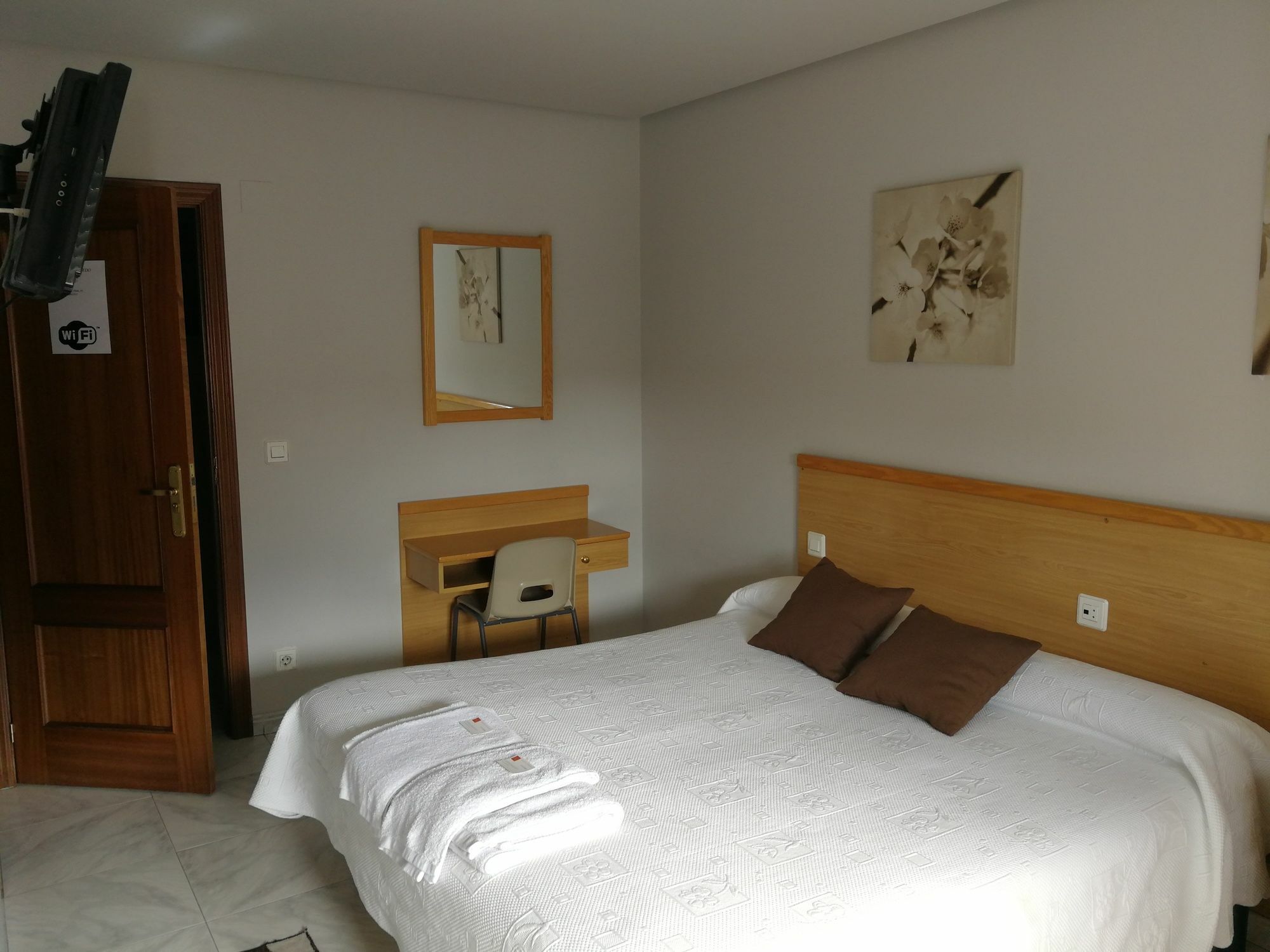 Hostal Cerecedo レオン エクステリア 写真